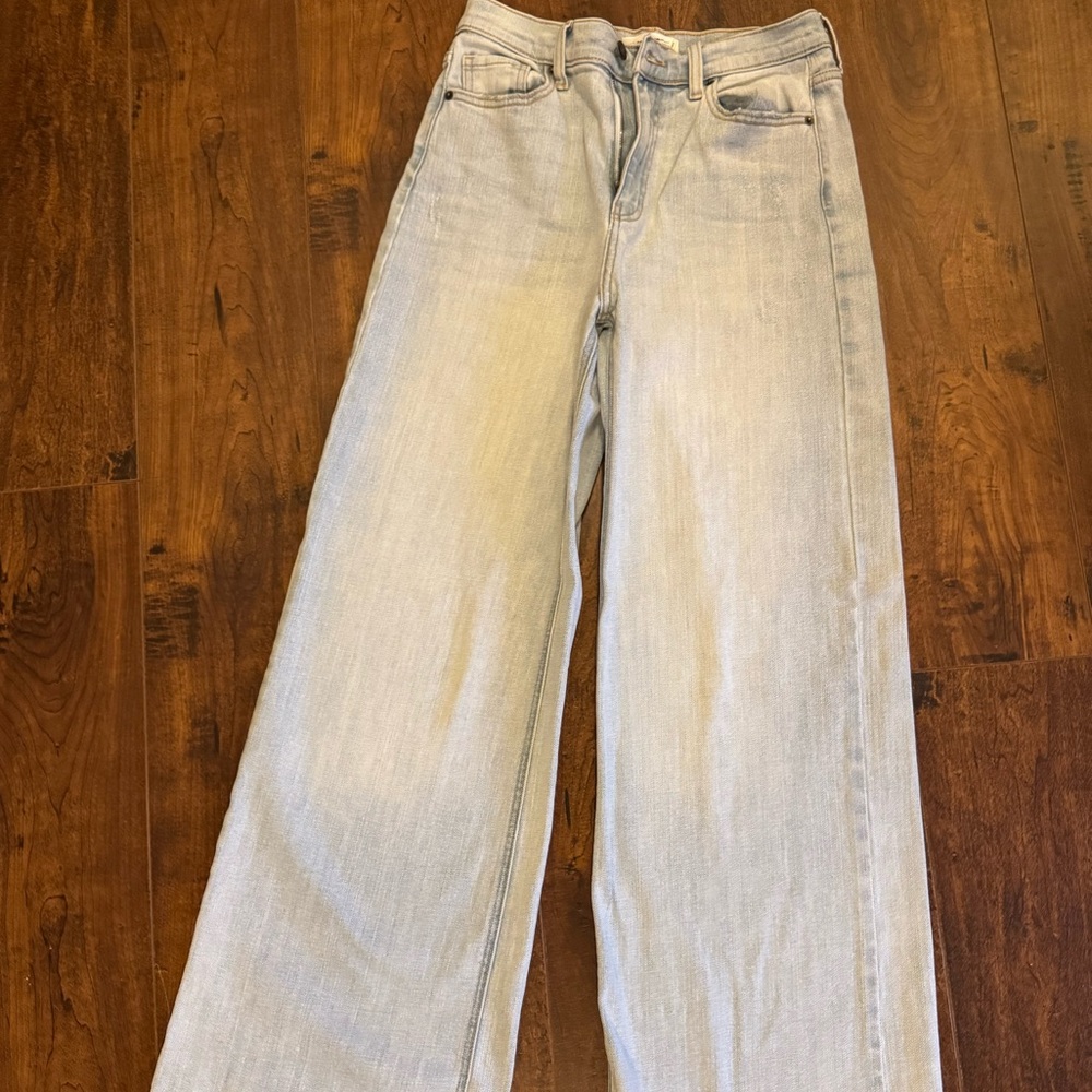 Carly Jean Los Angeles (CJLA) Light Wash Holland Wide-Leg Jeans in size 5 - Picture 3 of 5